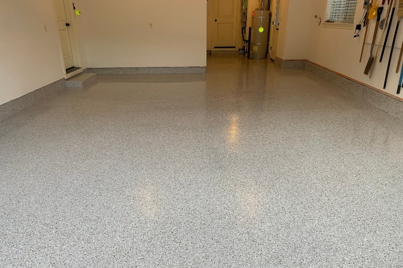 Flake California gray epoxy floor for garage