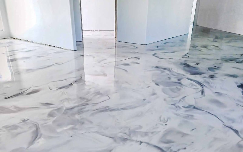 White with black accent epoxy floor